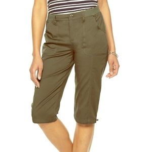 Croft & Barrow Olive Green Utility Skimmer Capris